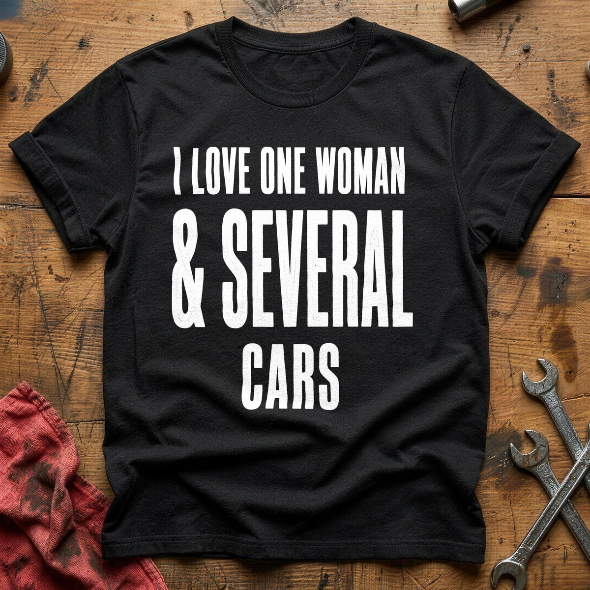 I Love One Woman And Several Cars 95 T-Shirt - Black