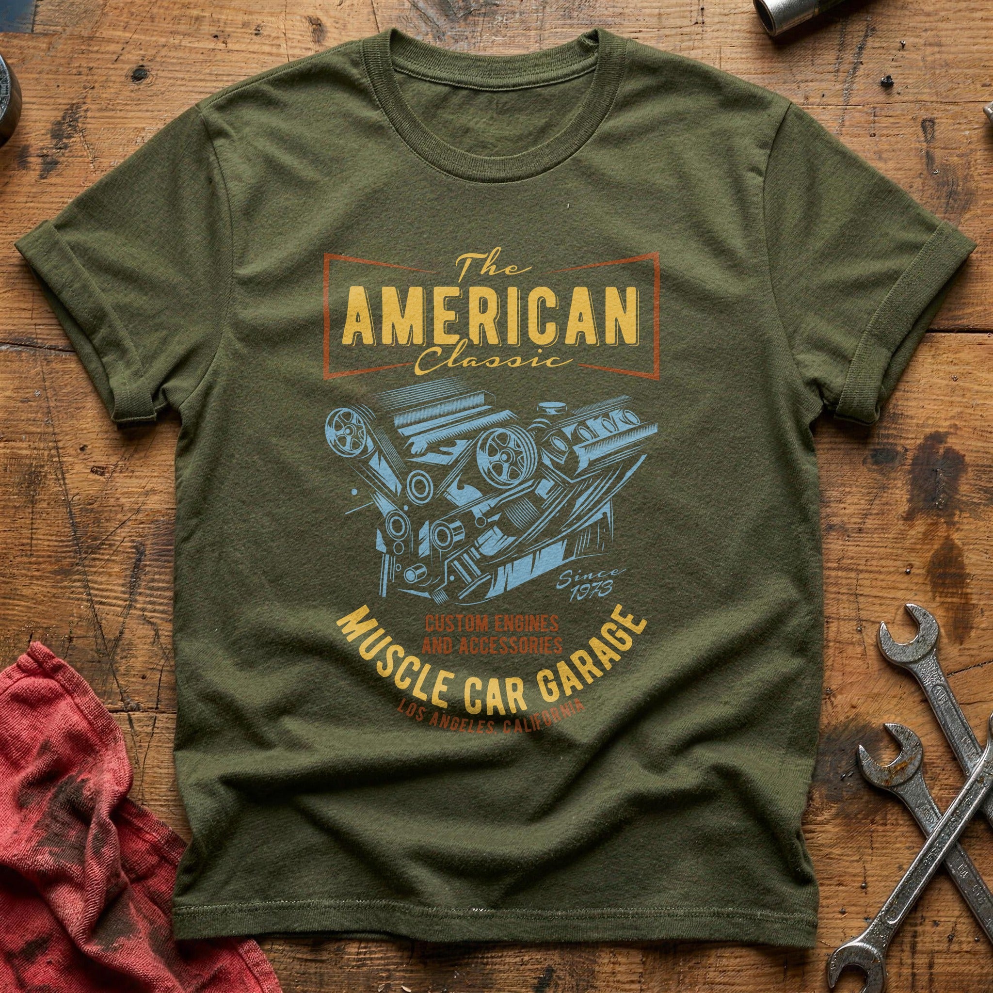 American classic muscle car garage T-Shirt - Military Green