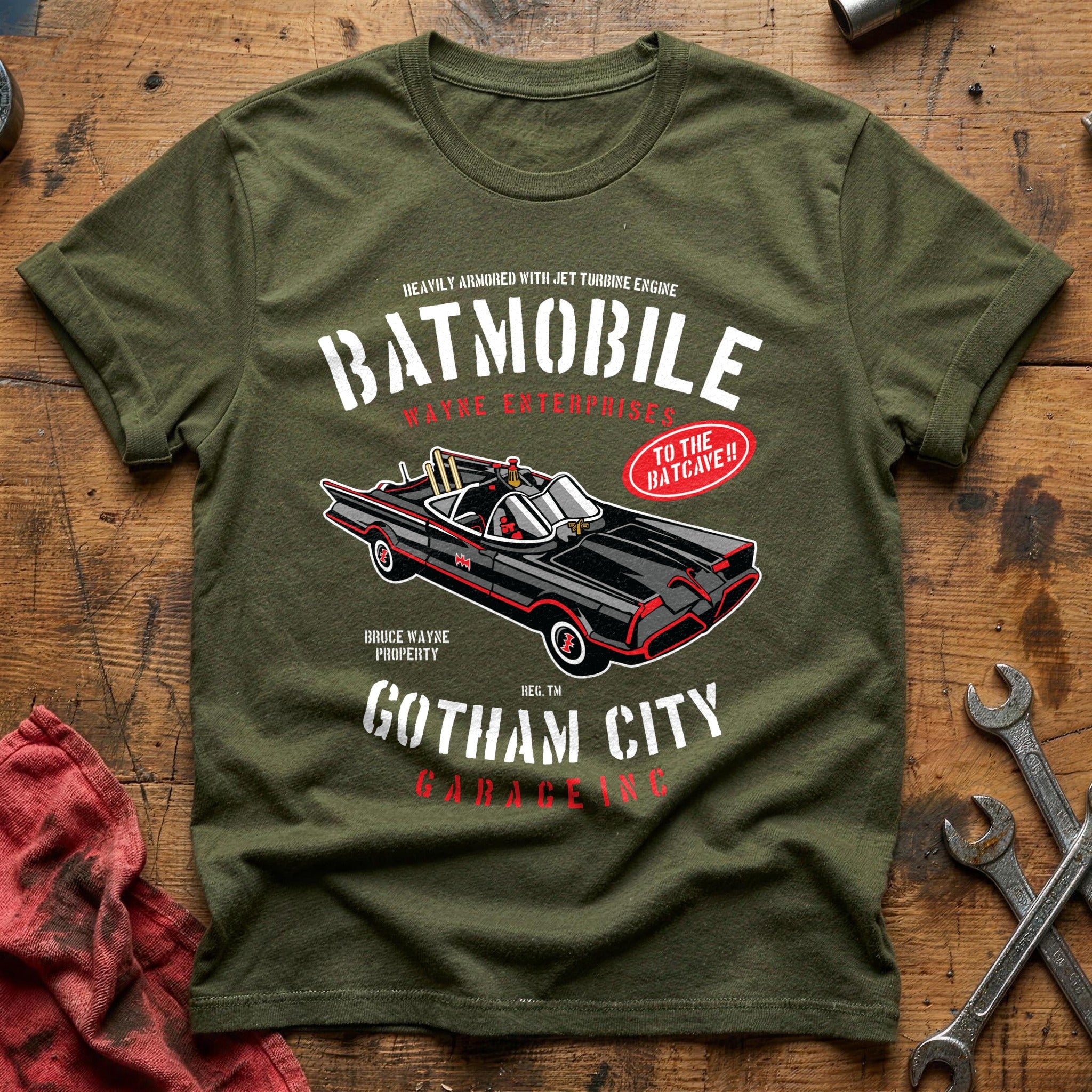 Batmobile gotham garage T-Shirt - Military Green