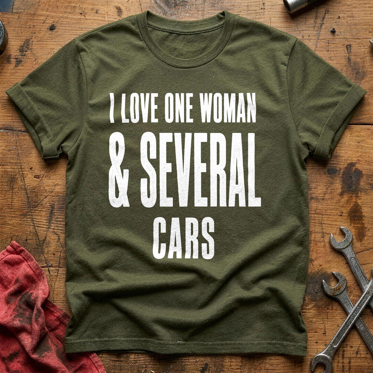 I Love One Woman And Several Cars 95 T-Shirt - Military Green