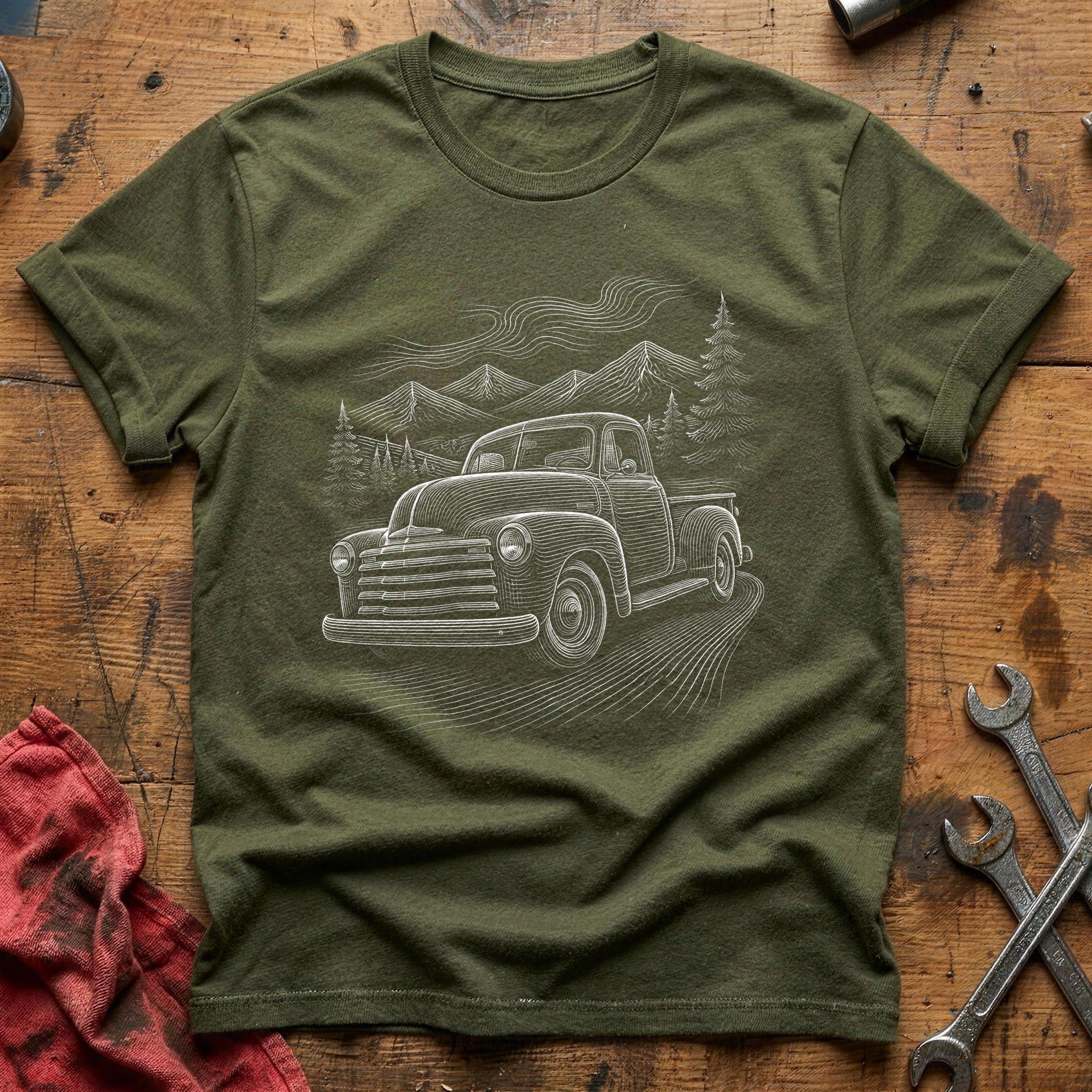 Mountain Pass Hauler T-Shirt - Military Green